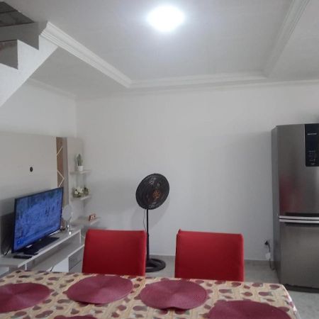 Apartamento Duplex Mobiliado Em São Pedro da Aldeia Exteriér fotografie
