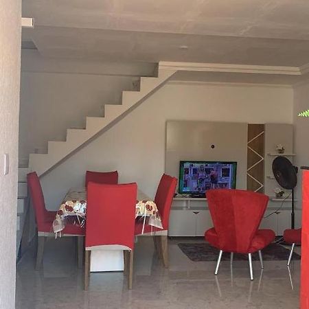 Apartamento Duplex Mobiliado Em São Pedro da Aldeia Exteriér fotografie